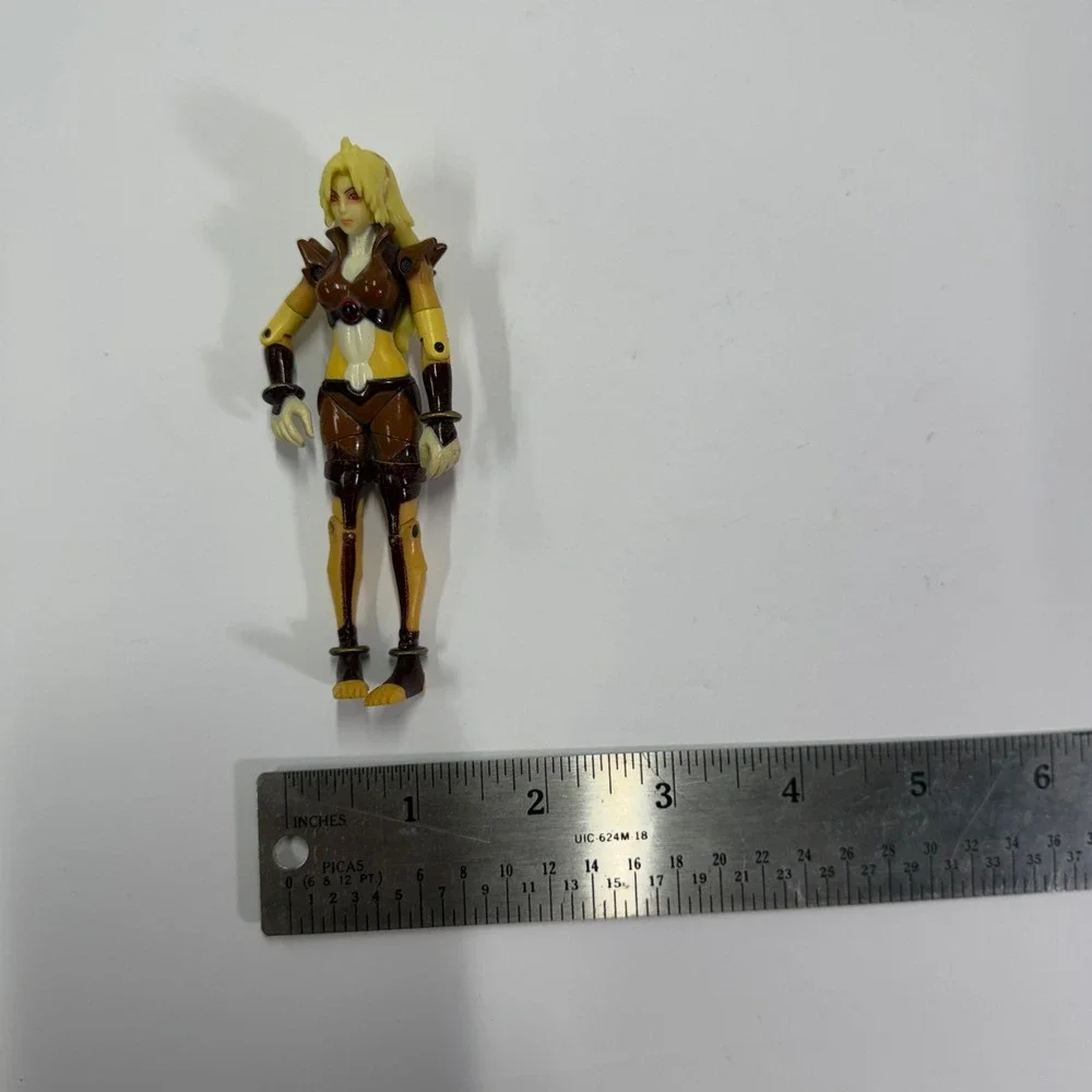 Thundercats Pumyra 4 Inch Action Figure 2011 Bandai Articulated Toy Figure